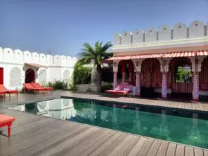 La piscina del boutique hotel Villa Palladio di Jaipur