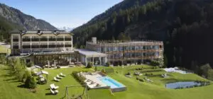 Hotel Bella Vista di Trafoi (Bolzano) ampliamento di Matteo Thun