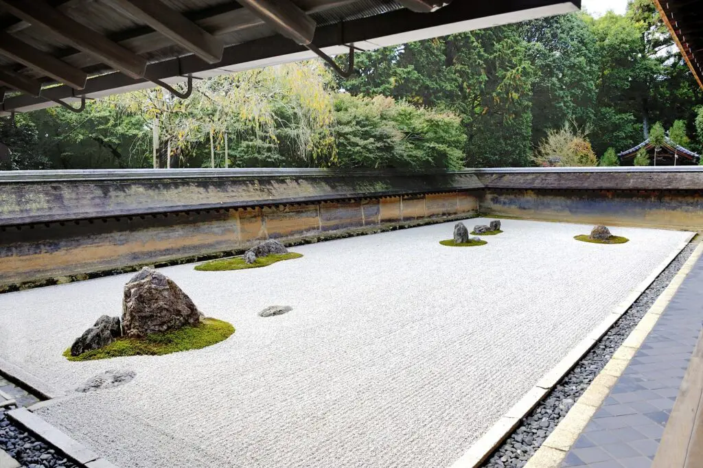 Il giardino roccioso zen nel Tempio Ryoanji di Kyoto ©JNTO