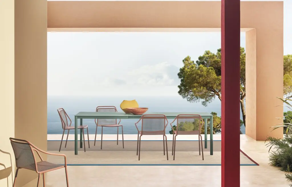 Outdoor, collezione Philia Mesh di Pedrali