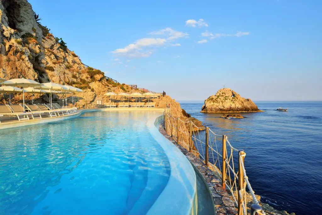 UNA Hotels Capotaormina, la piscina