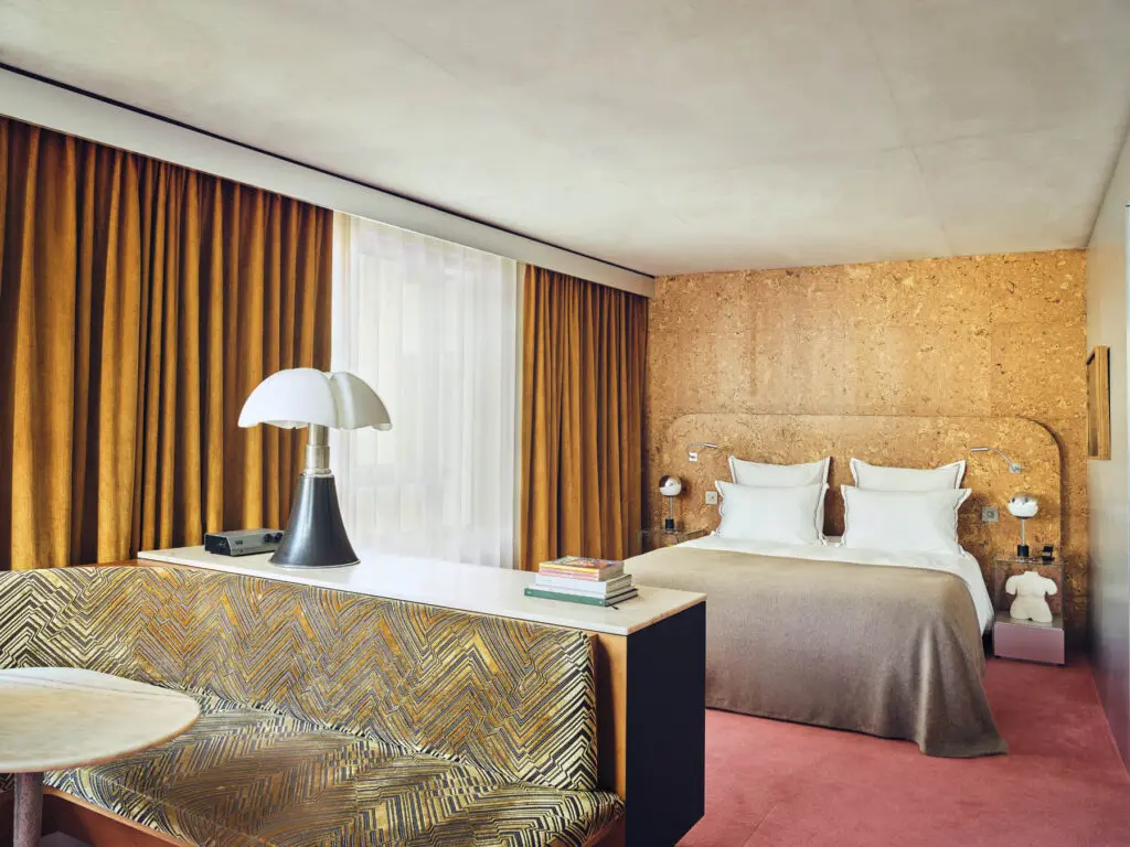 Bus Palladium, junior suite con balcone copy@mathieu salvaing