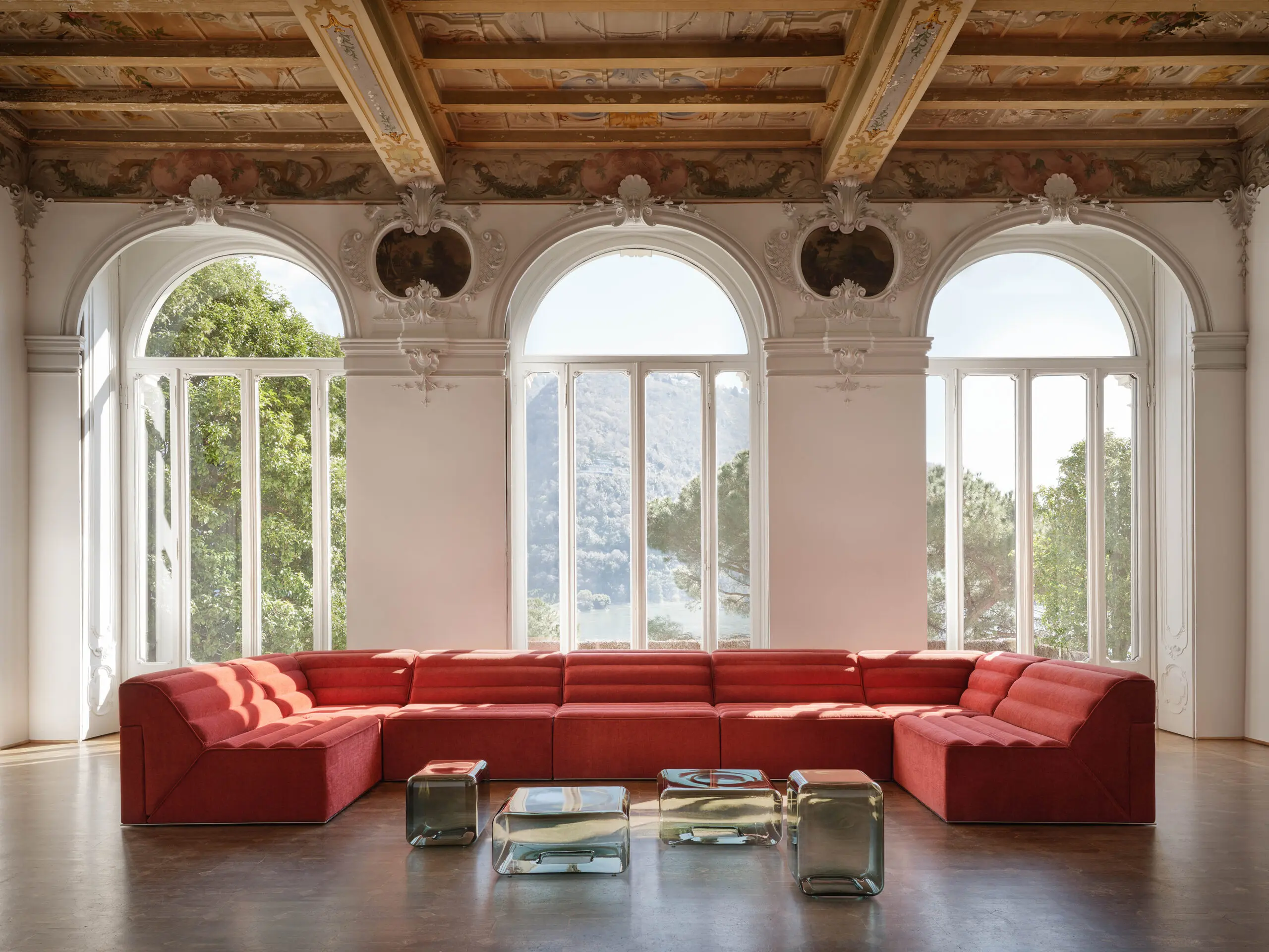 Conversation pit