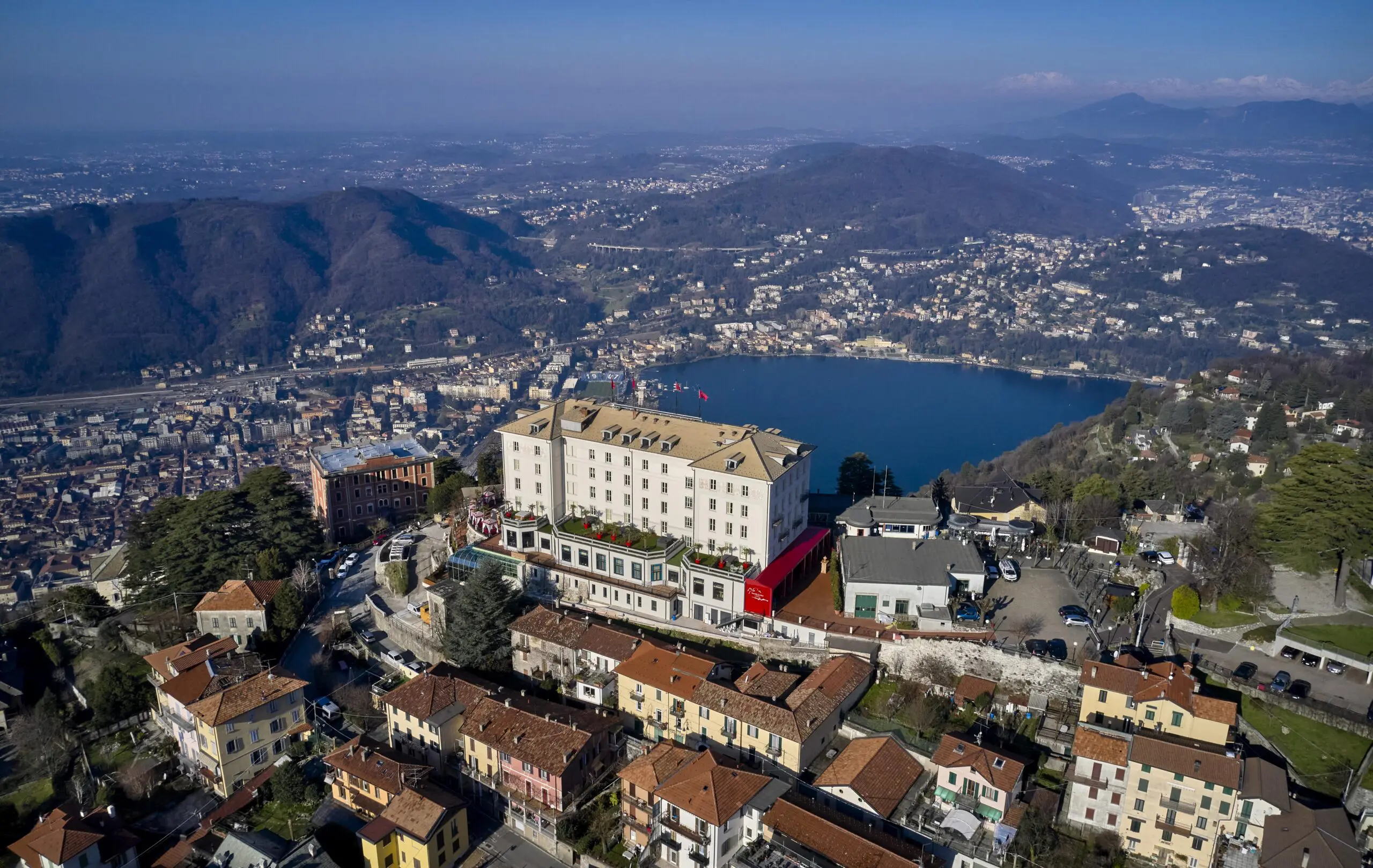 Lago di Como, il Nuvole Garden Hotel - Photo Credit Gyorgy Darabos