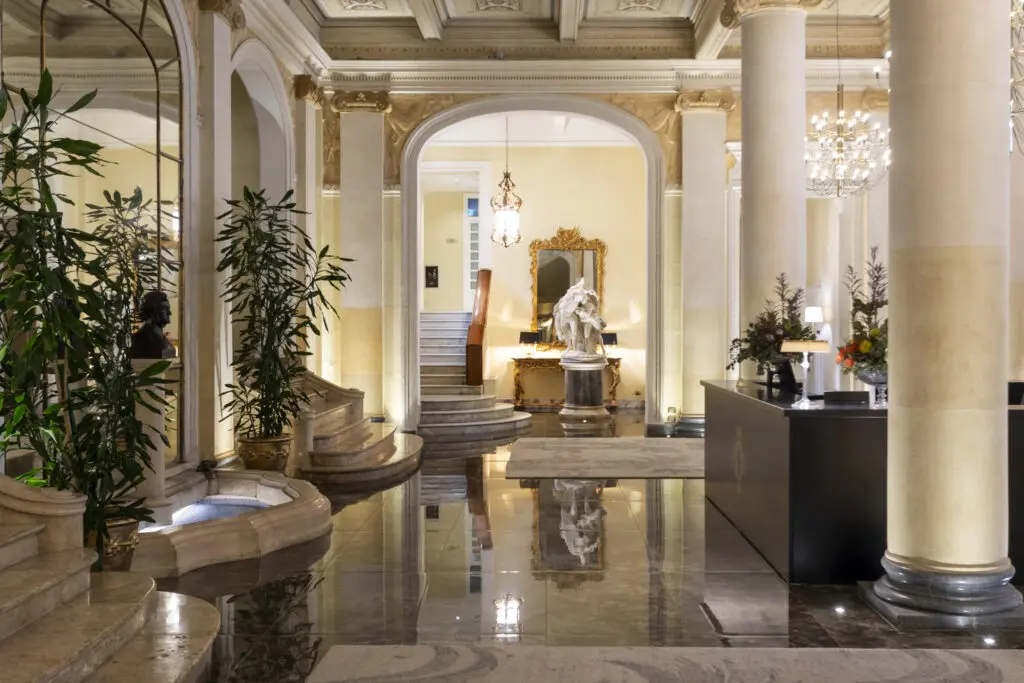 Grand Hotel et des Palmes di Palermo, Hall