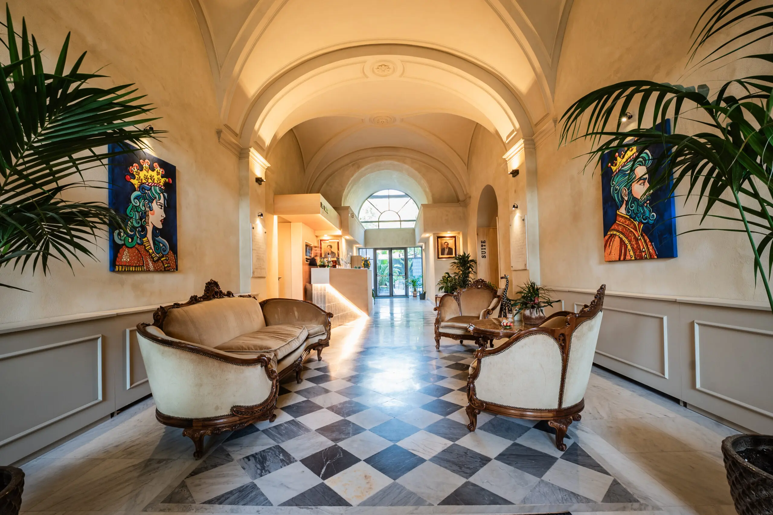 Acireara, Grand Hotel Des Bains, la hall