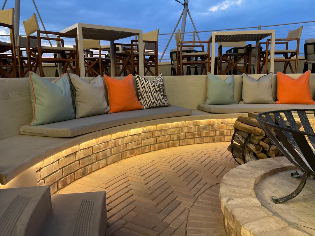 Mokuti Etosha Lodge